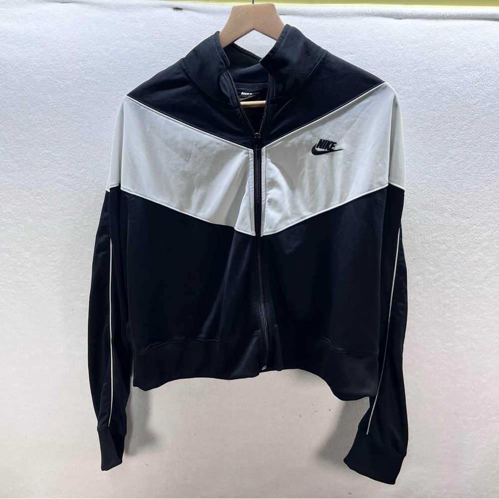 Nike Track Jacket Boys XXL‎ 2X Kids Altheitc Performance Coat Black White 2847